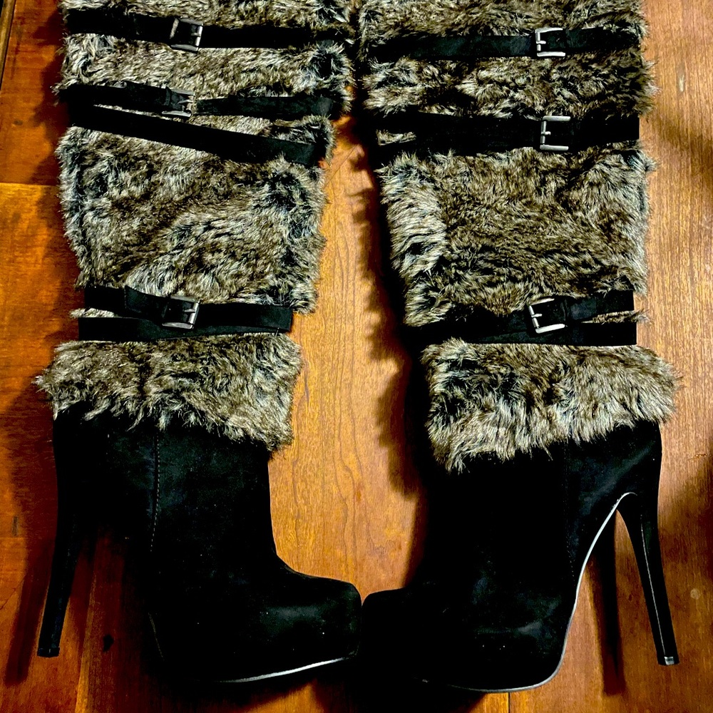 Platform knee high fur boots